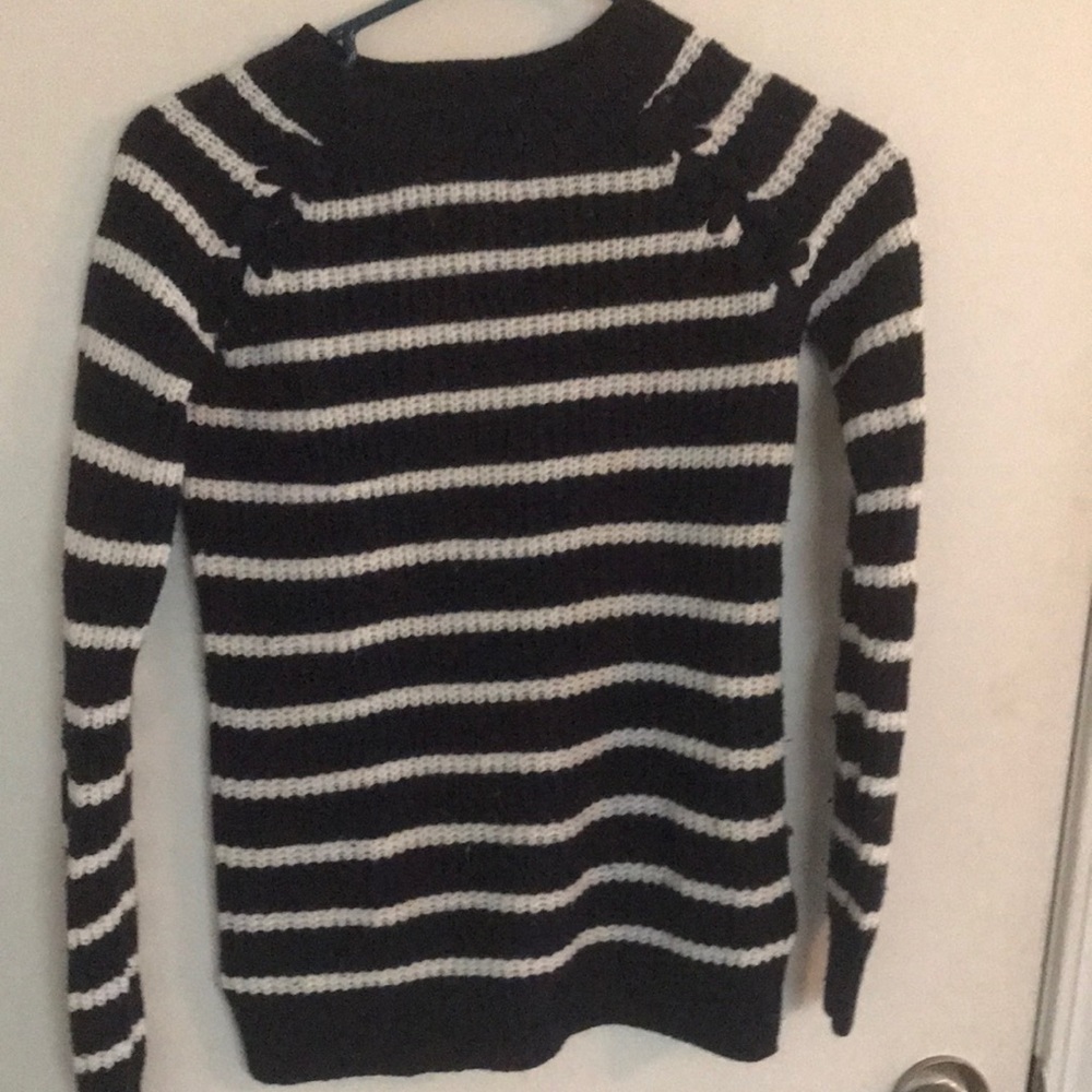 Size X-Small blue and white sweater